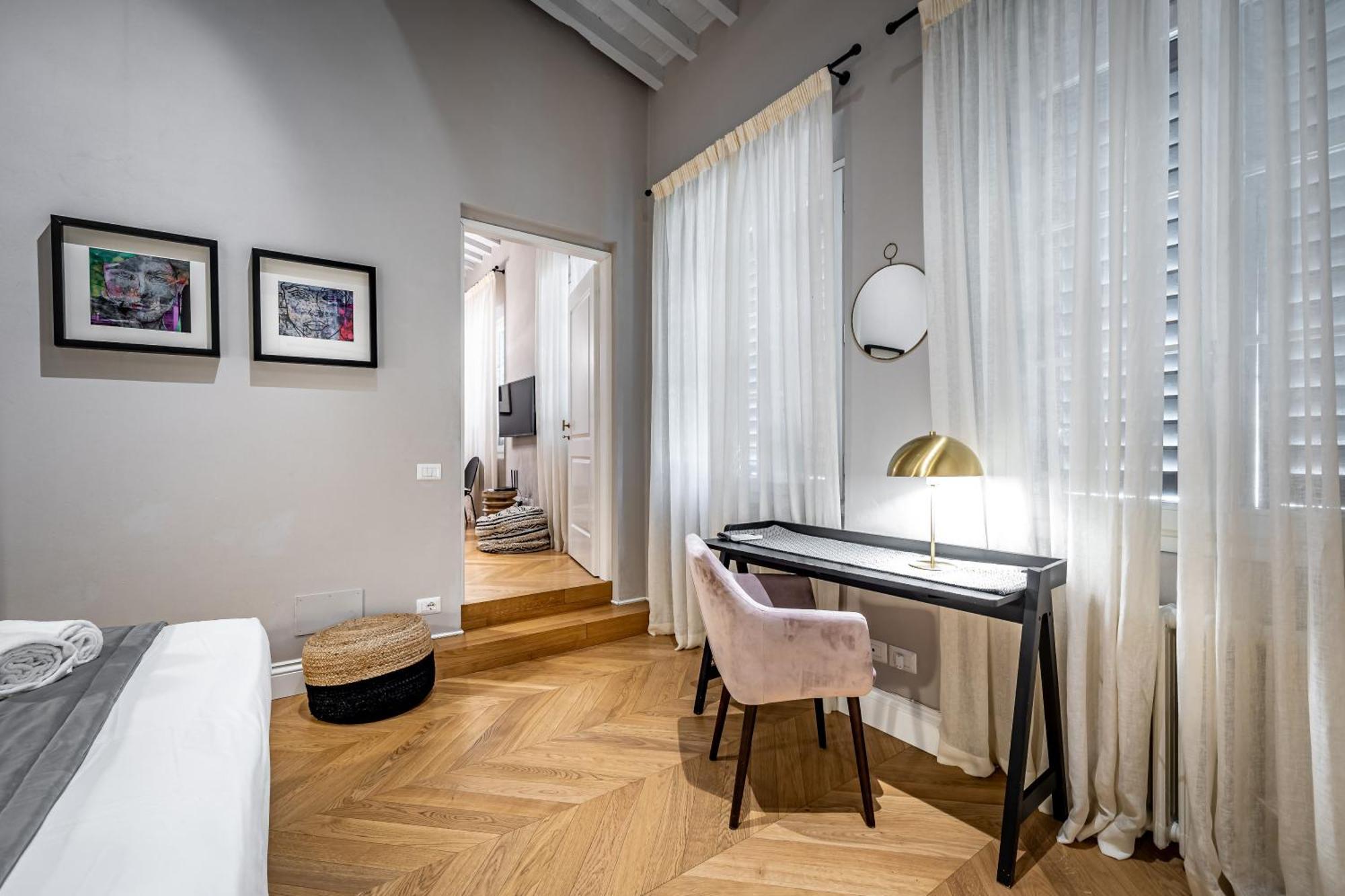 Hs4U Ricasoli Luxury Apartment Near Duomo N.1 Florence Exterior photo
